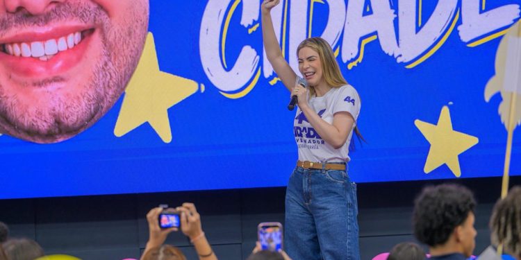 Thaisa Cidade reúne mais de 300 jovens e apresenta propostas de Roberto Cidade para a juventude do Amazonas