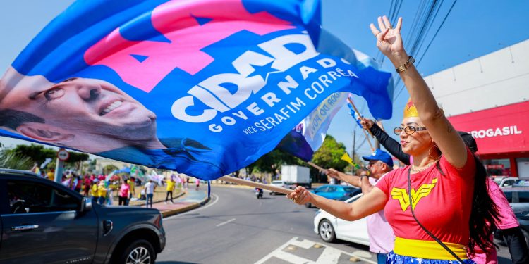 Bandeiraços levam campanha de Roberto Cidade às ruas de Manaus e mobilizam seis zonas da capital