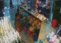 Veja momento em que ladrã0 finge ser cliente e furta mais de R$ 7 mil em sandálias em Manaus; vídeo