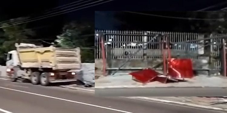 Vídeo: caminhão atinge parada de ônibus, poste e uma pessoa em Manaus