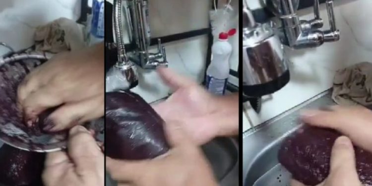 Homem se revolta após comprar açaí com papel higiênico na Feira da Panair