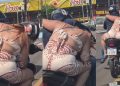 Vídeo: mulher com sinais de que exagerou nas doses se pendura em motoqueiro de app Manaus