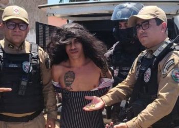 De vestido e peruca: suspeito de 16 h0m1cídi0s é pres0 após tentar fugir disfarçado