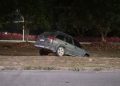 Perseguição termina com carro dentro de vala às margens da AM-010