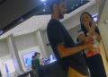 Vídeo: Casal é flagrado furtando semijoias de quiosque no corredor de shopping em Manaus