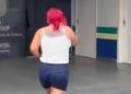 Após falsificar documentos de terceiros, mulher é presa por contratar serviços para própria casa em Manaus