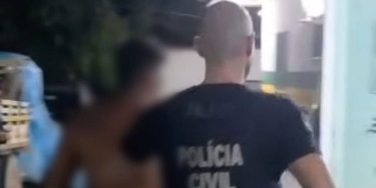 Homem se passa por mulher, marca encontros e extorque vítimas em São Gabriel da Cachoeira