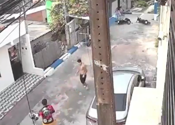 Vídeo: Mototaxista faz corrida para o Zumbi e acaba tendo o braç0 qu3brad0 ao tentar escapar de agr2ssã0