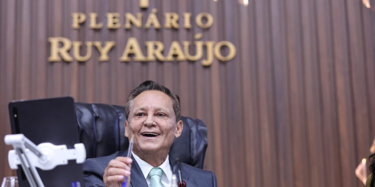 Adjuto Afonso é reeleito para o sétimo mandato na Assembleia Legislativa do Amazonas