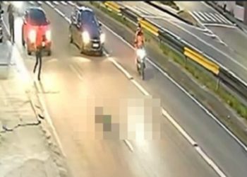 Vídeo forte: veja momento em que menino é atr0pelado por carro em Manaus