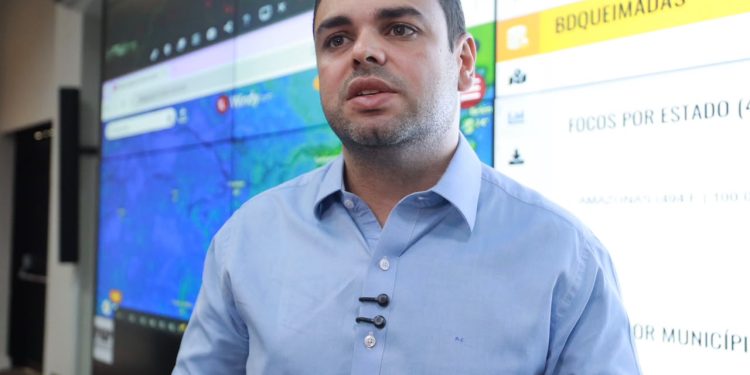 Roberto Cidade agradece apoio de Tarcísio de Freitas e destaca união de esforços para combater incêndios no Amazonas