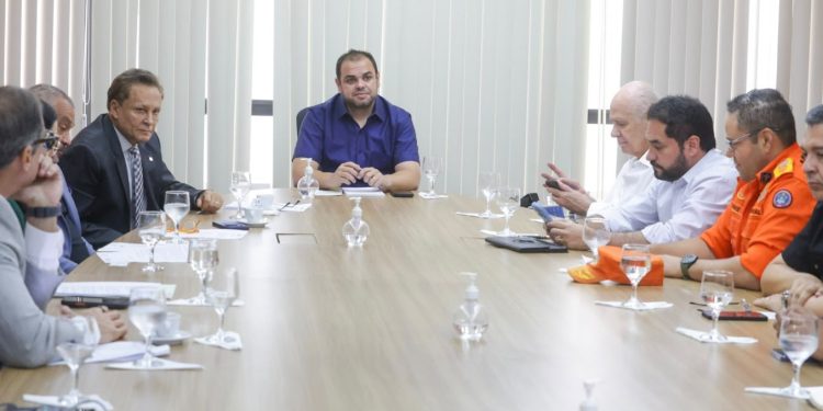 Presidente da Aleam, Adjuto Afonso, acompanha balanço das ações estaduais de combate às queimadas no Amazonas