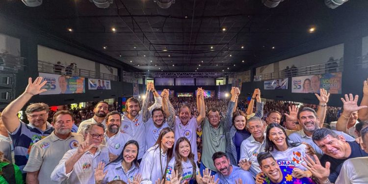 Omar reúne militância e pede mobilização por mais votos até o fim do segundo turno