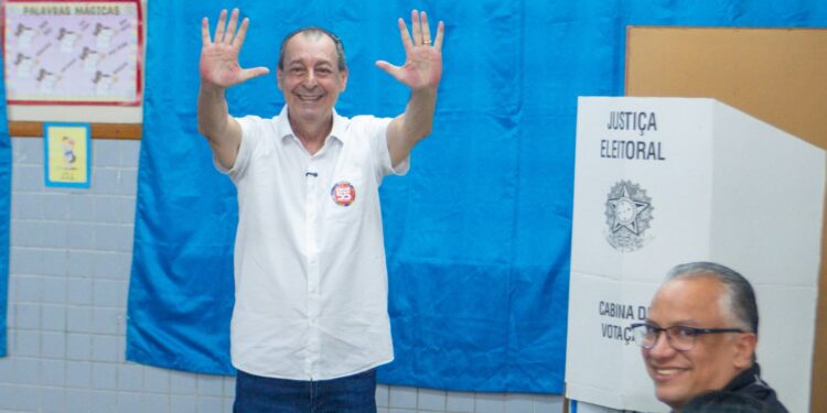 Omar Aziz é eleito governador do Amazonas com mais de 60% dos votos