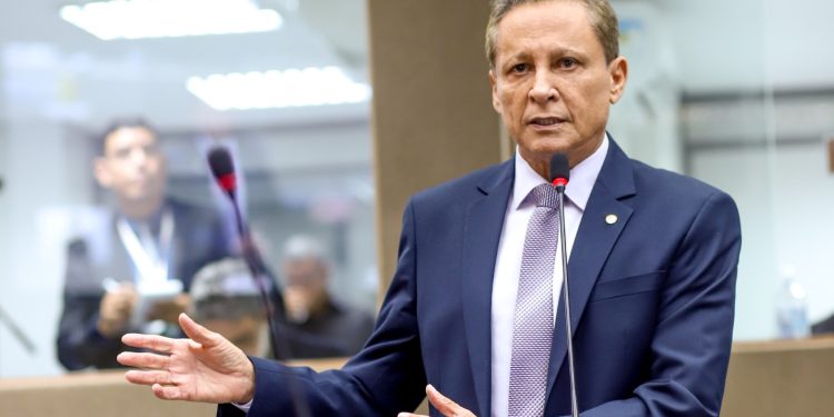 Adjuto Afonso propõe fortalecimento do Polo de Entreposto e Logística do Alto Solimões