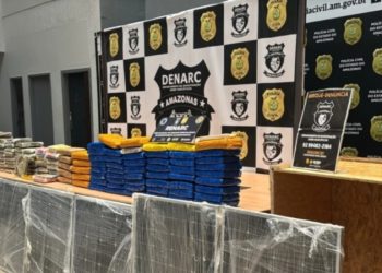Denarc apreende 126 kg de dr0gas dentro de placas solares em Manaus que seriam enviadas a SP