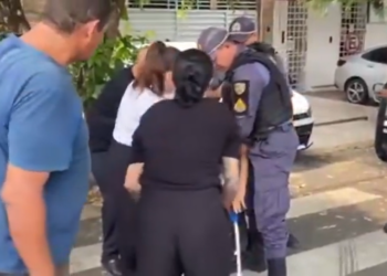Vídeo: Após m0rt3 no 1º turno, eleitor idoso passa mal em escola no Centro de Manaus