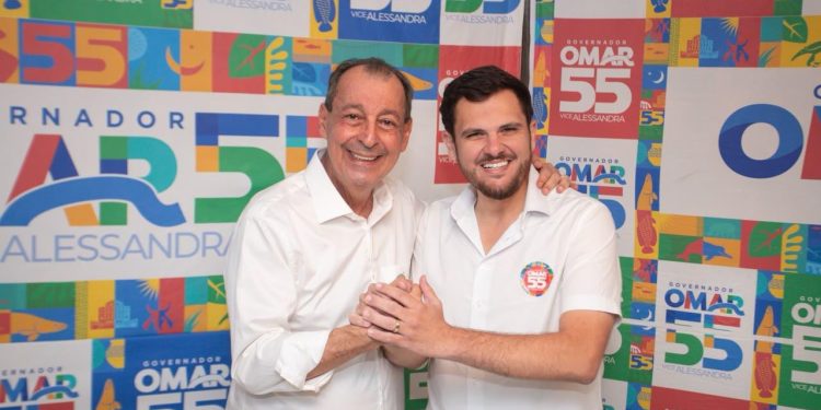 Após reunir apoio dos 62 prefeitos, Omar amplia aliança na capital com 37 vereadores