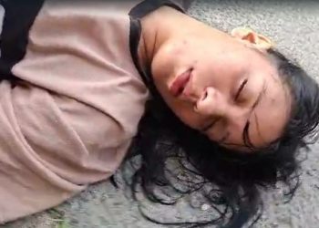 Vídeo: moradores do Jorge Teixeira pedem ajuda para encontrar família de jovem desacordada no chão