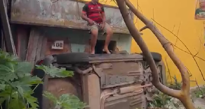 Vídeo: Flamenguista supostamente bêbad0 ri após cap0tar carro na frente de casa no bairro Compensa