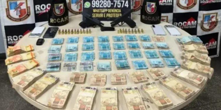 Homens armad0s são pres0s com mais de R$ 100 mil no Jorge Teixeira
