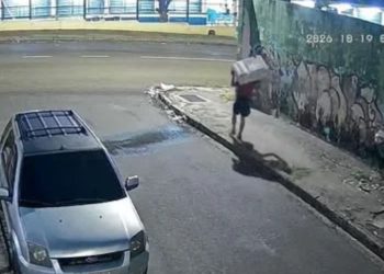Homem pula muro de SPA em Manaus e furta condensadora de ar-condicionado