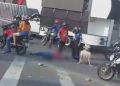 Ac1dente de moto deixa duas pessoas f3ridas na Avenida Rodrigo Otávio