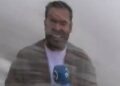 Veja: Onda gigante invade reportagem ao vivo e derruba jornalista durante tempestade