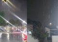 Vídeo: Após dia de fumaça intensa, chuva cai em Manaus