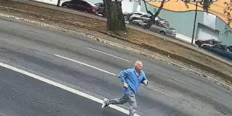 Vídeo: Jornalista persegue suspeito após ter celular furtado, passa mal e m0rr3 na rua